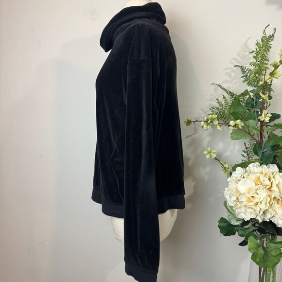 Sanctuary Black Velvet Cowl Neck Pullover | Medium | Evereve - Picture 3 of 6